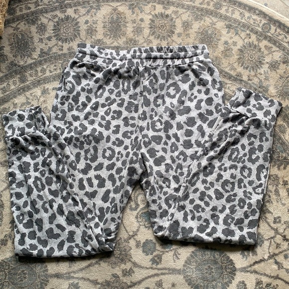 Gilli Sweatpants - Picture 3 of 5